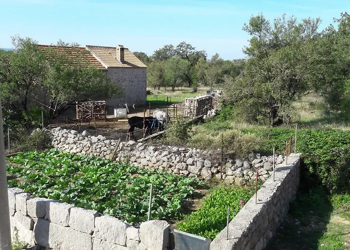 בית נופש Paklenica סטאריגרד-פקלניצה